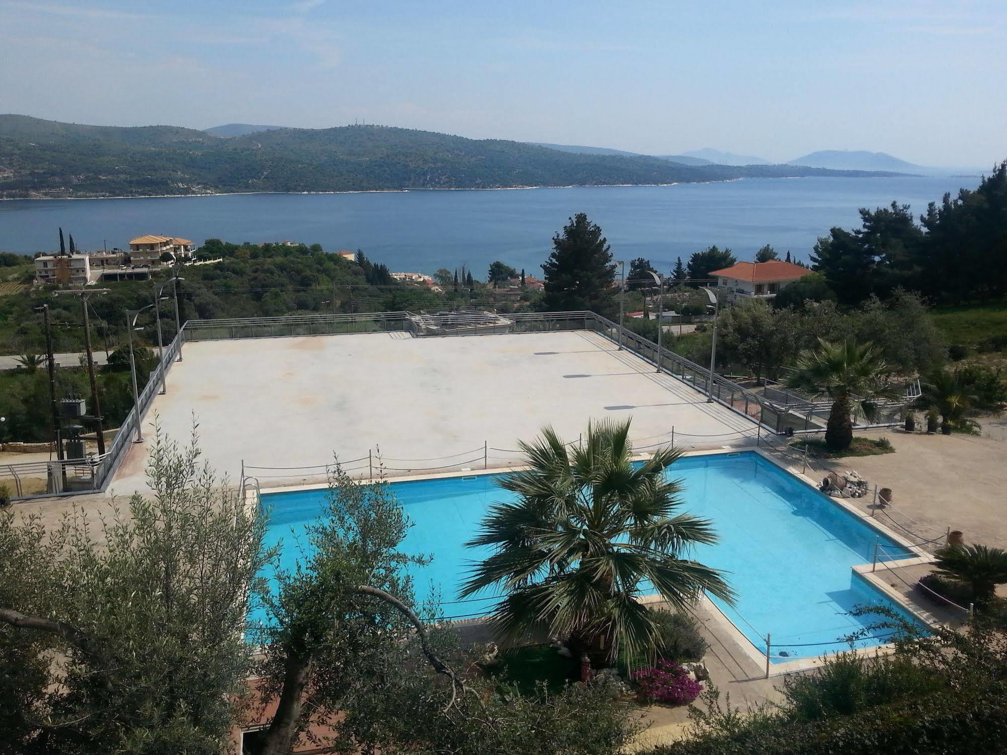 Giannis Village Resort Astakós 외부 사진
